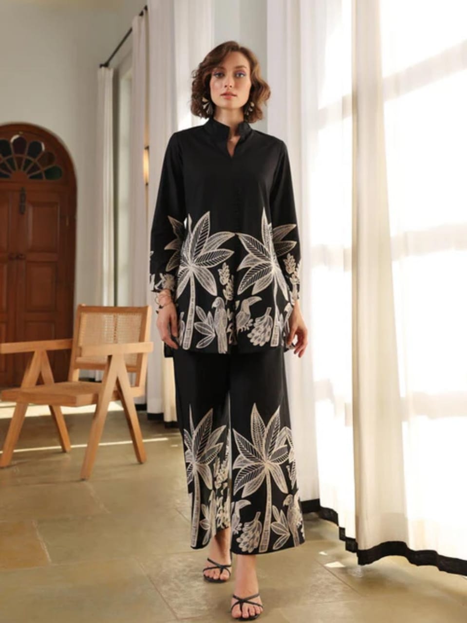 Black Placement Print Set